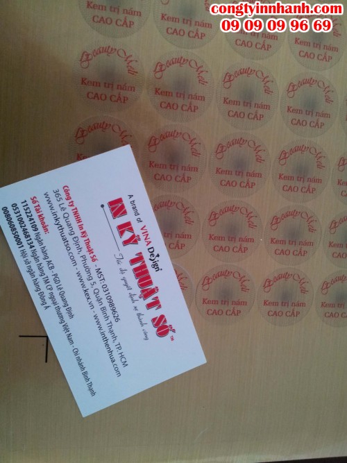 In Decal dán chai lọ giá ưu đãi