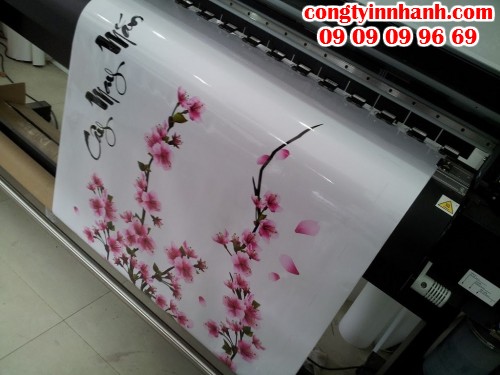 Decal dán trang trí ngày Tết hình hoa mai, hoa đào được in ấn và cắt bế đẹp, đúng kích thước, chi tiết hoa trực tiếp từ máy in bế Mimaki hiện đại Nhật